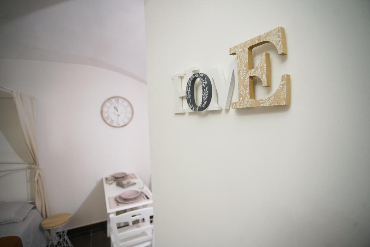 Home 5 - Arco Antico 푸티냐노 외부 사진